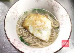 Illustration of how to make omelette and wheat germ noodles 8