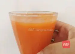 Illustration of how to make tomato and carrot juice 5