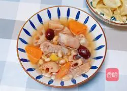 Lotus root, peanut and pig's trotters soup recipe 10