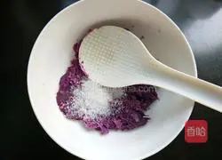 Illustration of how to make pearl rice wine glutinous rice balls for Lantern Festival 2