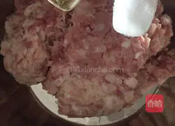 Illustration of how to make fried meatballs 3