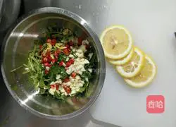 Illustration of Internet celebrity chicken feet recipe 2