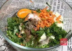 Illustration of how to make egg and bean dregs cake 3