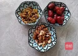 Illustration of how to make red dates and brown sugar steamed buns 2