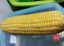 Illustration of how to make sweet corn juice 1
