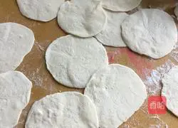 Illustration of making dumplings with cucumber stuffing 12