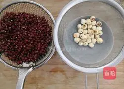 Red Bean and Lotus Seed Soup Recipe Illustration 3