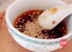 Illustration of how to dip tripe in sauce (Lantern Festival on the 15th day of the first lunar month) 10