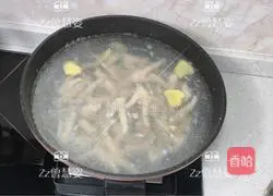 Illustration of how to make hot and sour chicken feet with lemon 3