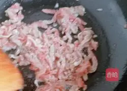 Illustration of how to make cold spinach and shredded pork vermicelli 10