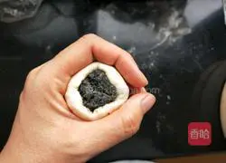 Illustration of how to make simulated mushroom buns 7