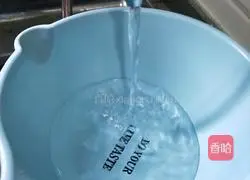 Illustration of how to make tomato and cucumber raw drink 6