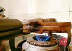 Illustration of making special fried noodles 13