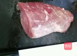 Illustration of how to make pan-fried pork chops 1