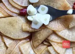 Illustration of how to make pickled radish 11