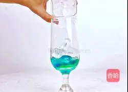 Illustration of how to make tipsy ocean lemon 6