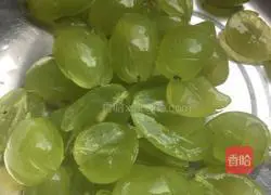 Illustration of homemade drinks 1