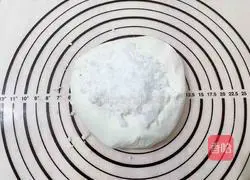 Illustration of how to make tiger skin glutinous rice balls 6