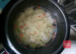  Tremella and Snow Pear Soup Recipe Illustration 6