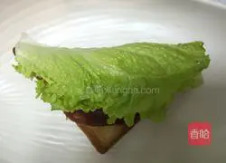 Illustration of how to make toast 9