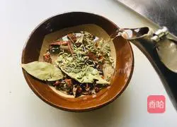 Illustration of how to cook beef brisket in white water 3