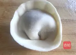 Illustration of how to make Yuanbao steamed dumplings 4