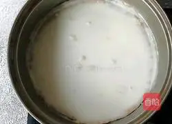 Illustration of the family version of Liangpi 2