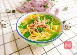 Illustration of how to make golden noodles 1