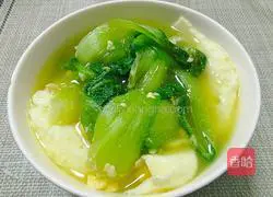 Poached egg and vegetable soup recipe 6