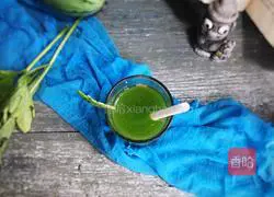 Illustration of how to make watermelon rind rock sugar water 11