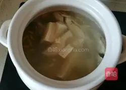 Illustration of how to make crucian carp tofu soup 13