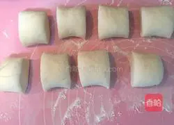 Illustration of how to make golden and silver milk-flavored steamed buns 5