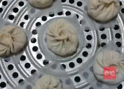 Illustration of how to make pork and kidney bean buns 11