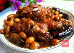 Illustration of Peanut Stewed Pig's Feet 11