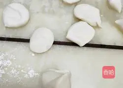 Illustration of how to make handmade dumplings 3