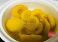 Illustration of how to make canned frozen peaches 6