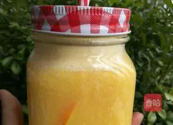 Illustration of how to make freshly squeezed orange juice 7