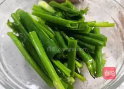 Illustration of how to make fresh meat ingot wontons 2