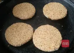 Illustration of how to make sesame pancakes 9