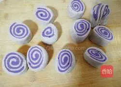 Illustration of how to make purple sweet potato and whole wheat nutritious rolls 11