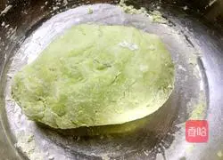 Spinach fried dumplings (pork dumplings) Practice illustration 2