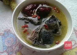 Illustration of how to make black chicken soup 7