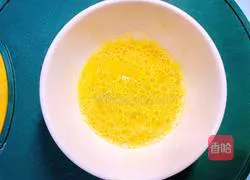 Illustration of how to make hand cake sandwich 4