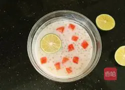Illustration of how to make cool watermelon lemon sago 13