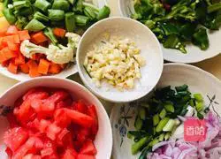 Illustration of how to make vegetarian noodles 1