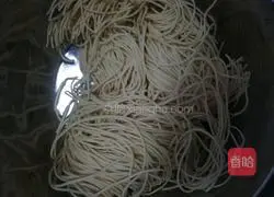 Illustration of how to cook tomato and egg noodles 18