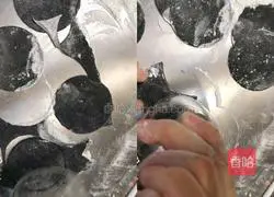 Illustration of how to make little penguin steamed buns 7