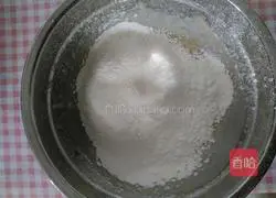 Illustration of how to make banana pound cake 7