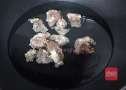 Pork bone, soybean and bitter melon soup recipe 2