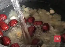 Illustration of how to make healthy and slimming white fungus soup 7